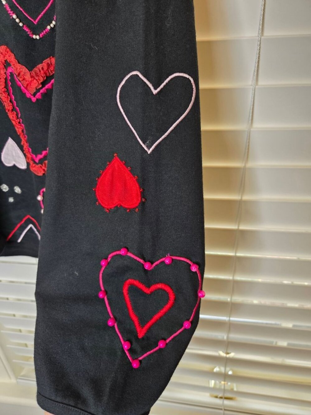 VTG 90s Michael Simon Womens Black Cardigan Hearts Embroidered M Beaded - Picture 3 of 9